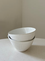 Cuenco rayas relieve