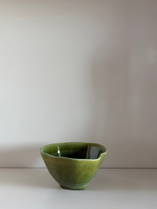 Bowl verde irregular