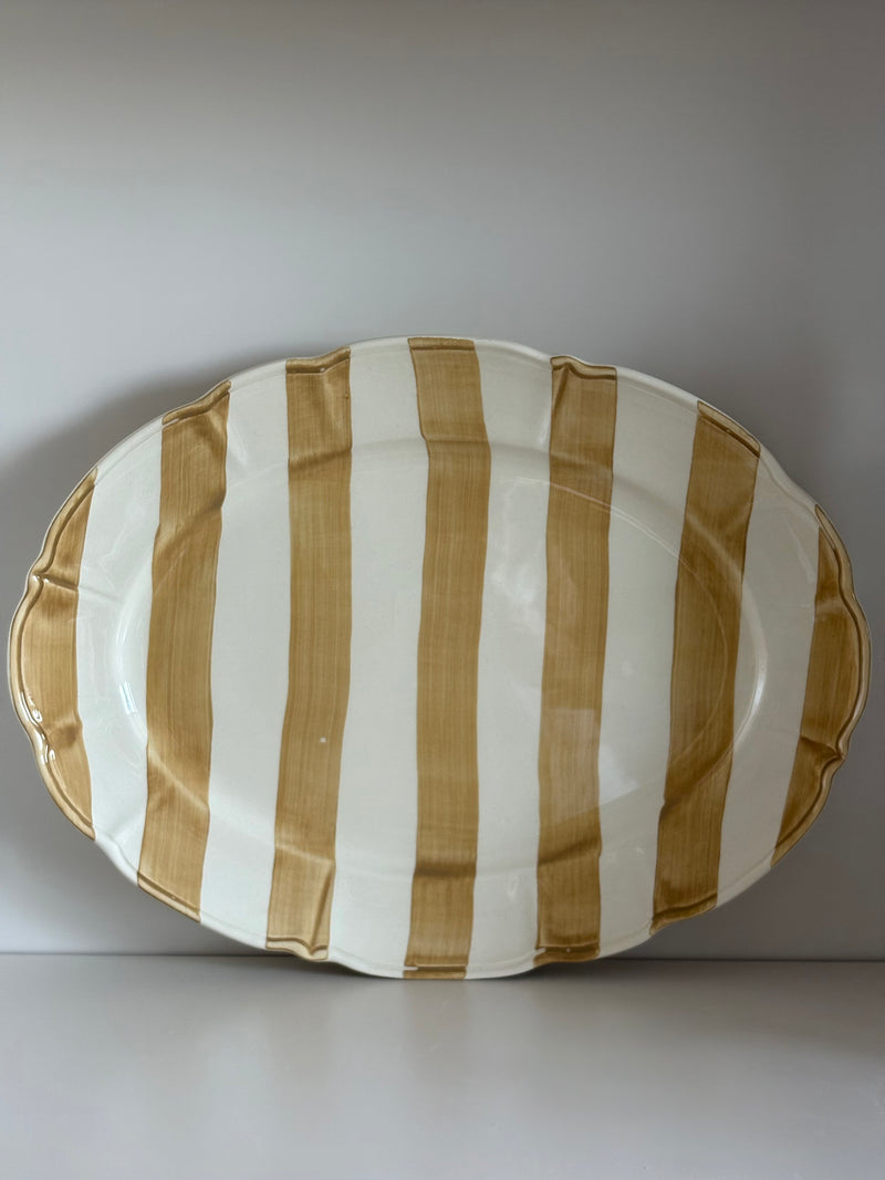 Fuente rayas mostaza