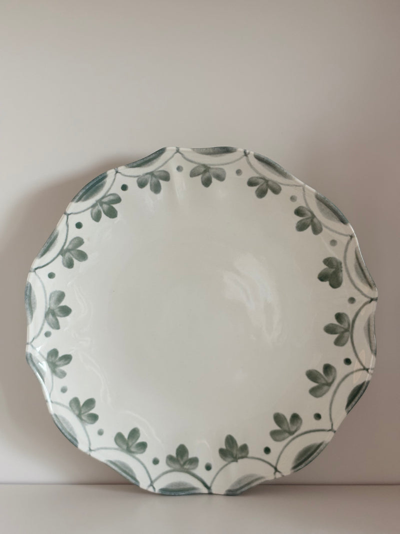 Plato motivos florales verdes